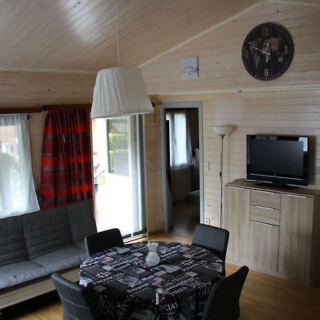 Chalet Les Brulins Resteigne Exterior photo