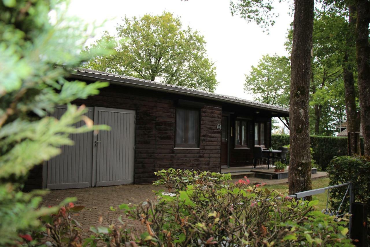 Chalet Les Brulins Resteigne Exterior photo